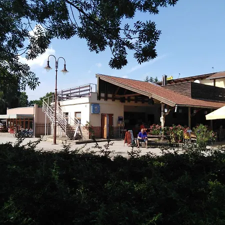 Balaton Hotel *